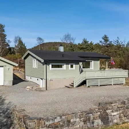 Soltoppen In Alfjorden Holiday home