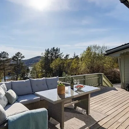 Holiday home Soltoppen In Alfjorden